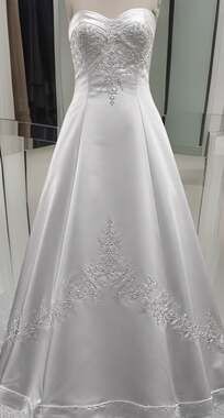 Morilee Madeline Gardner MOR3600 Satin A-Line Wedding Dress Beaded Size 8